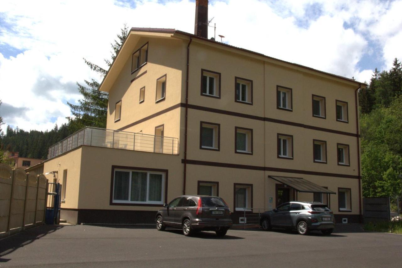 Villa Pirken Hammer Brezova  Exterior photo
